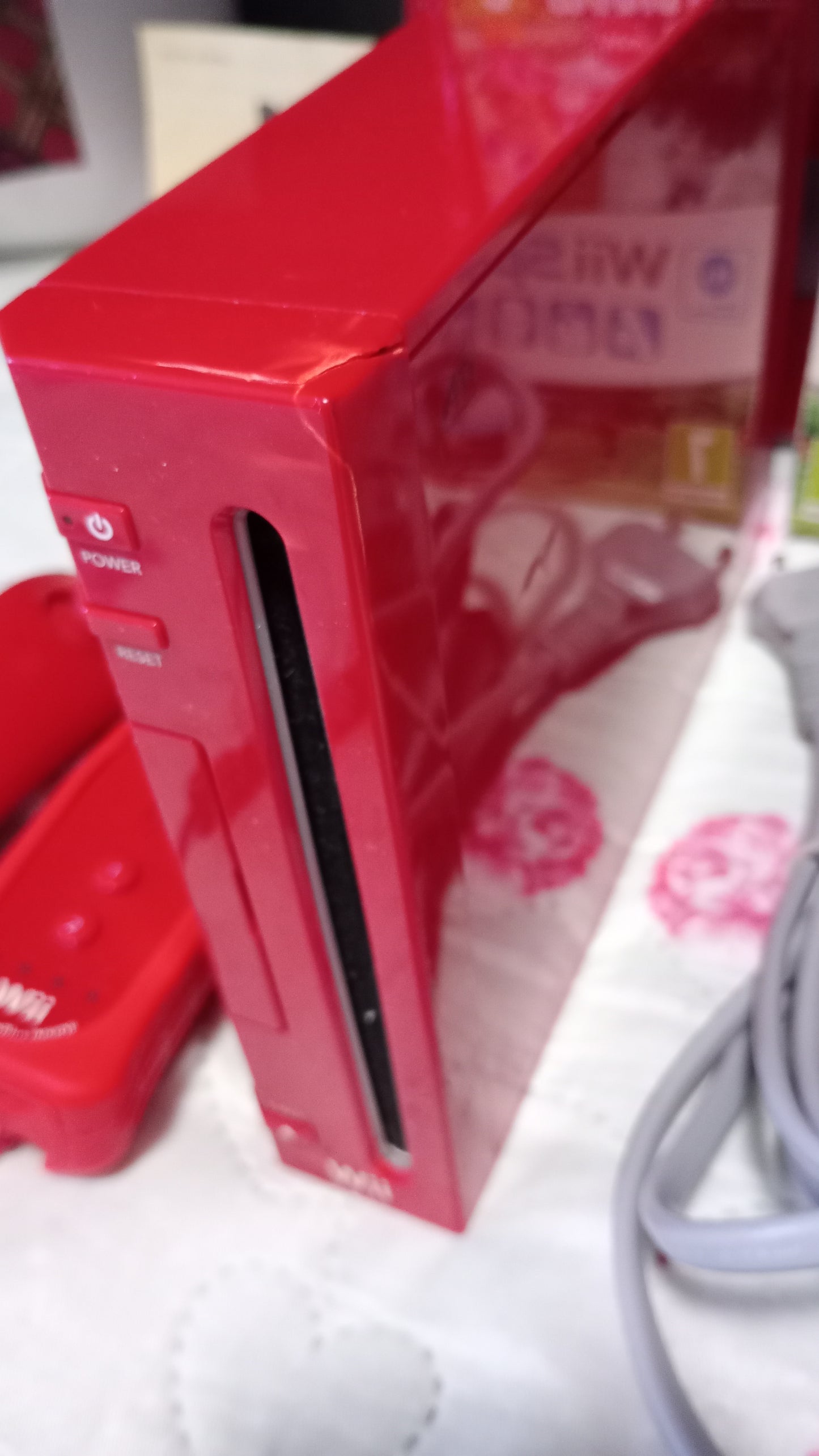 Nintendo Wii rossa (speciale Super Mario 25° anniversario)